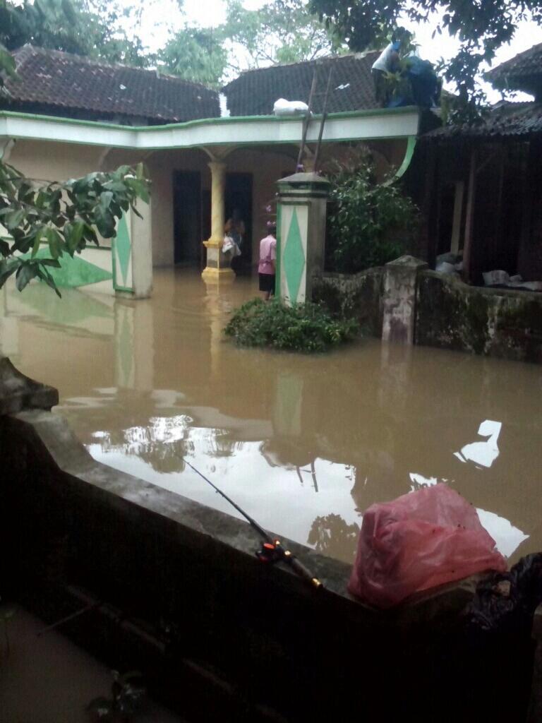 Solo Siaga Banjir Gan, Awas 