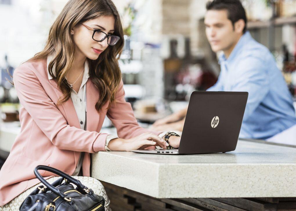 Simak gan, 5 Cara Mencari Penghasilan Tambahan dengan Laptop 