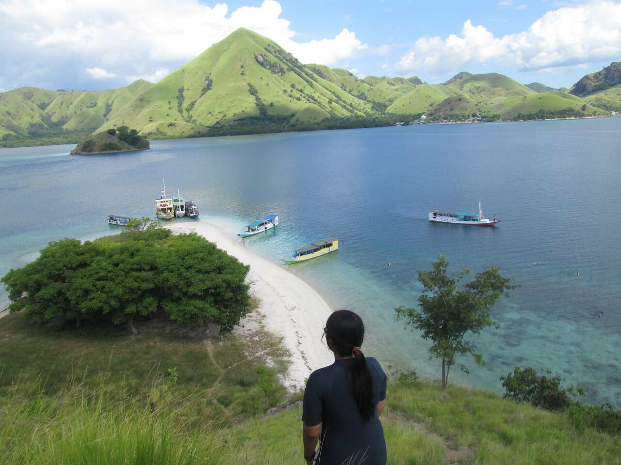 Cewek Nggak Usah Takut Solo Traveling ke Flores: Catper 1 Bulan Keliling Flores