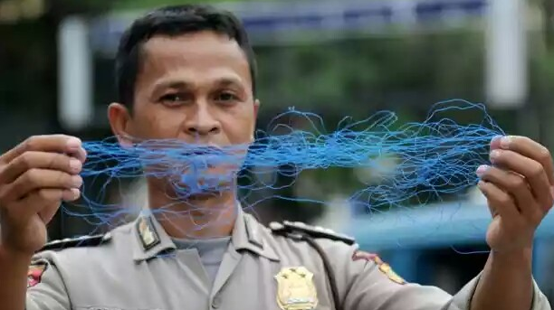 Begini Helm Seken Hasil Colongan dan Dijual Kembali