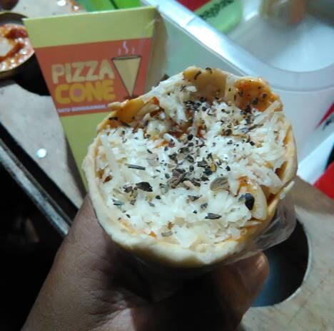 Pizza bentuk cone? Segenggam Yang Berjuta Rasa Dari Bogor