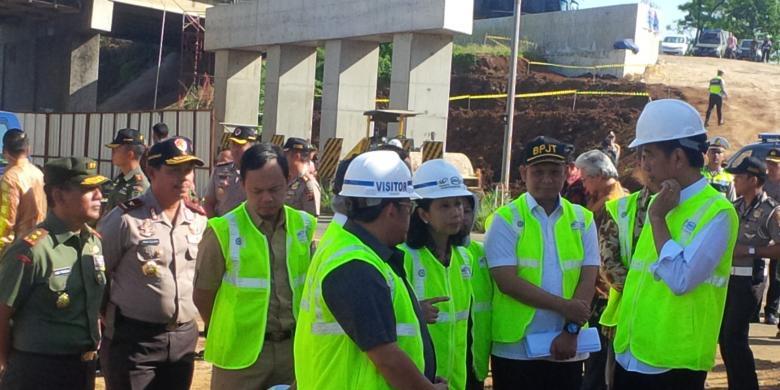 Jokowi: Tol Ini Pernah "Groundbreaking" Empat Kali, Sekarang Semeter Pun Belum Mulai