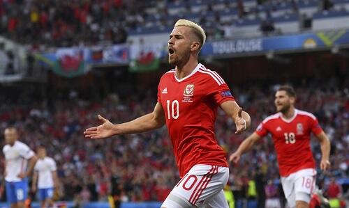 Wales Pesta Gol, Rusia Angkat Koper