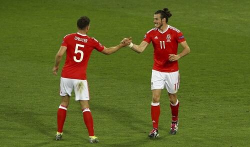 Wales Pesta Gol, Rusia Angkat Koper