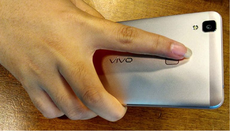 Dapat THR Mau Ganti Smartphone? Vivo V3 Paling Pas, Gan! 