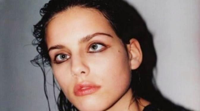 7 Model Paling Unik Di Dunia