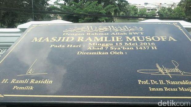 Melihat Masjid Cantik ala Taj Mahal di Sunter yang Dibangun Seorang Mualaf