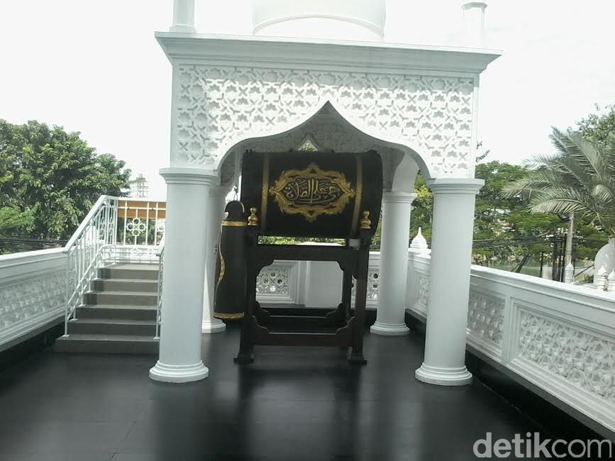 Melihat Masjid Cantik ala Taj Mahal di Sunter yang Dibangun Seorang Mualaf