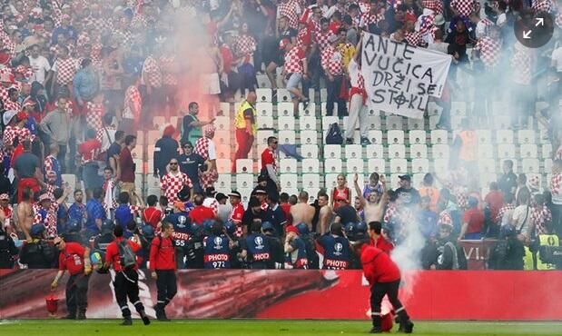 Kerusuhan Supporter di EURO 2016