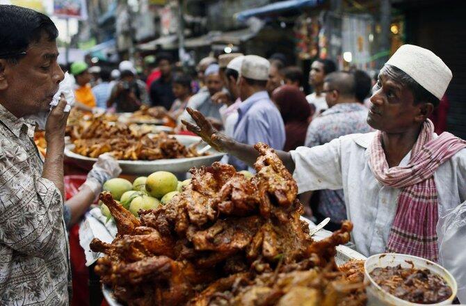 Mengintip meriahnya pasar takjil di berbagai negara