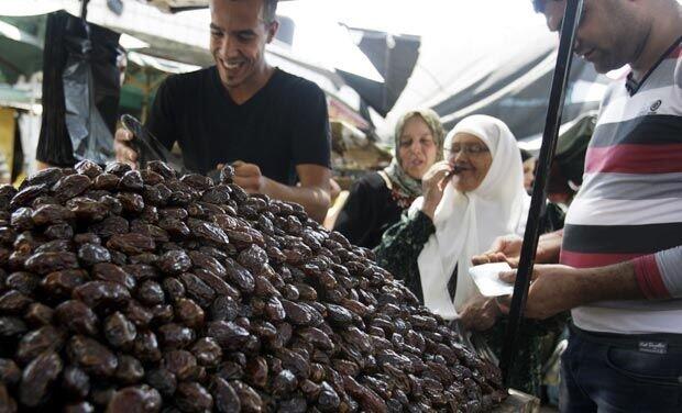 Mengintip meriahnya pasar takjil di berbagai negara