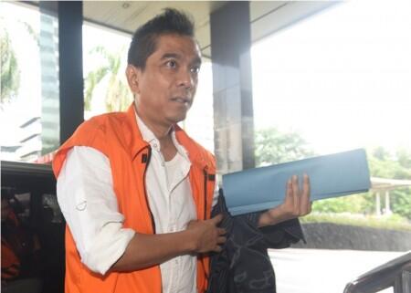 Sanusi Kerap Tagih Duit Suap