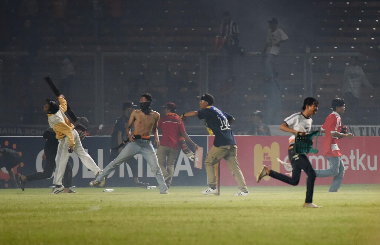 Ahok: The Jakmania Harus Dihukum