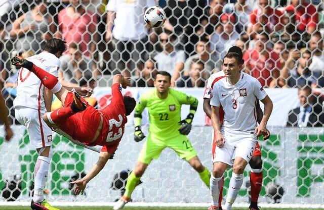 Lewat Adu Penalti yg Dramatis, Polandia Singkirkan Swiss!