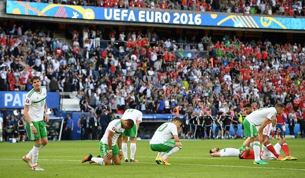 Gol Bunuh Diri Irlandia Utara Bawa Wales ke Perempat Final!