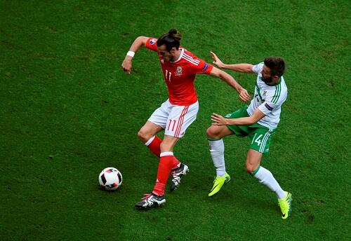 Gol Bunuh Diri Irlandia Utara Bawa Wales ke Perempat Final!