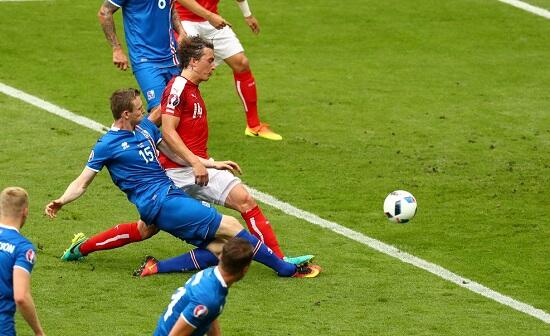 Doa Islandia Kontra Para Singa