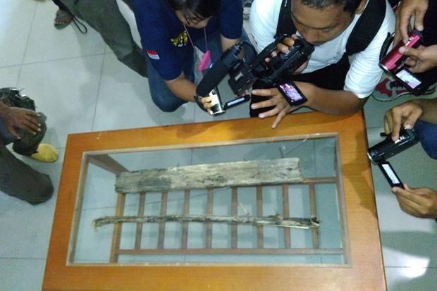 &#91;LAGI&#93; KEMALUAN GADIS DITUSUK