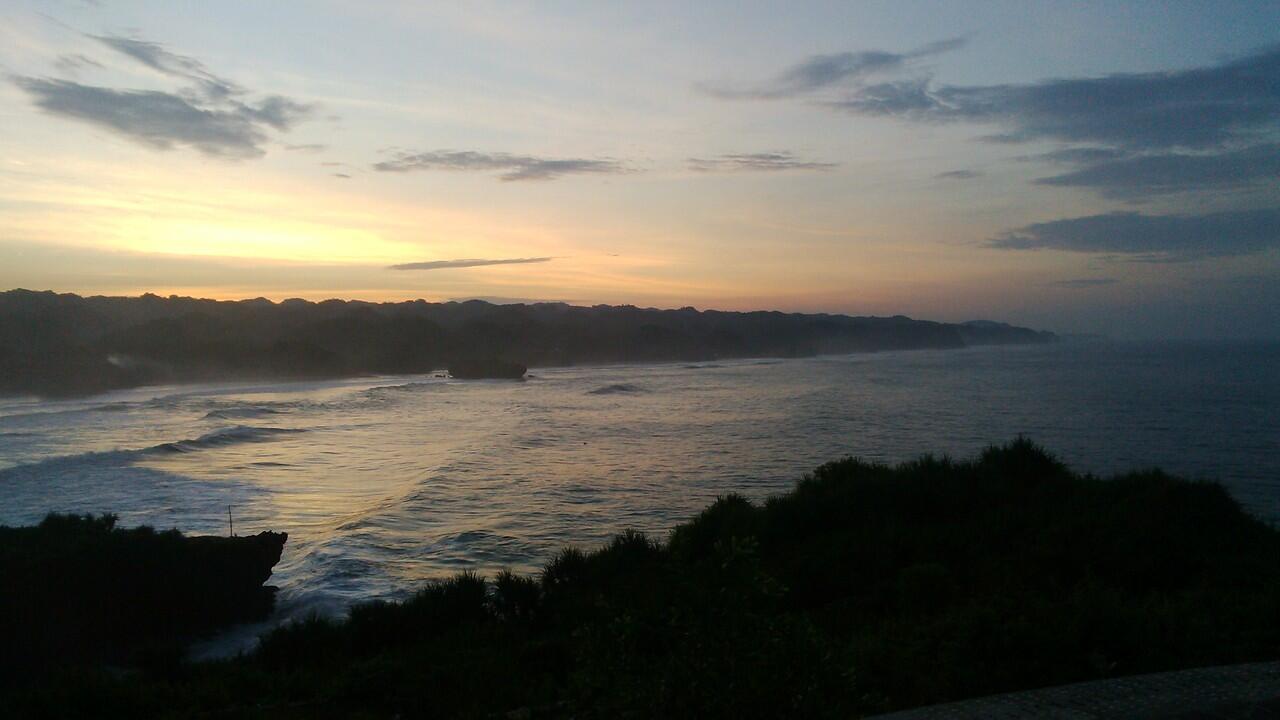 Gugusan Pantai Selatan Gunung Kidul Menyejukan Mata, Menyegarkan Jiwa