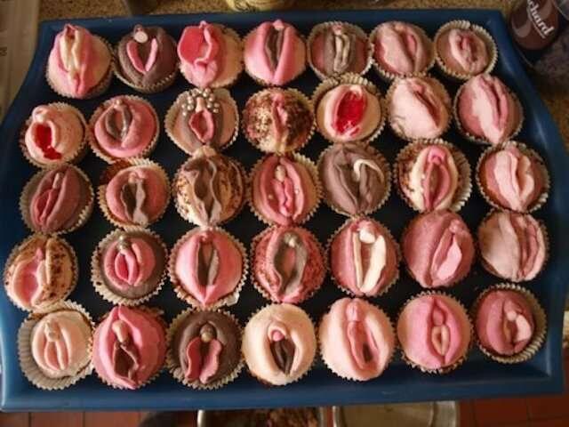 19 kue ini benuknya mirip dengan itu, kok bisa ya??(BB+)