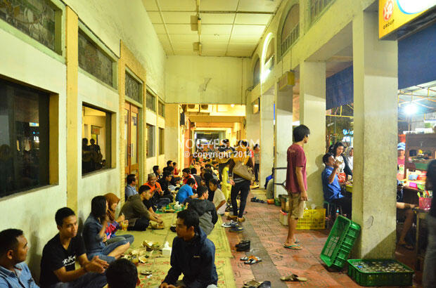 10 ANGKRINGAN KONDANG Tempat Bernostalgia Kala Pulang ke Jogja