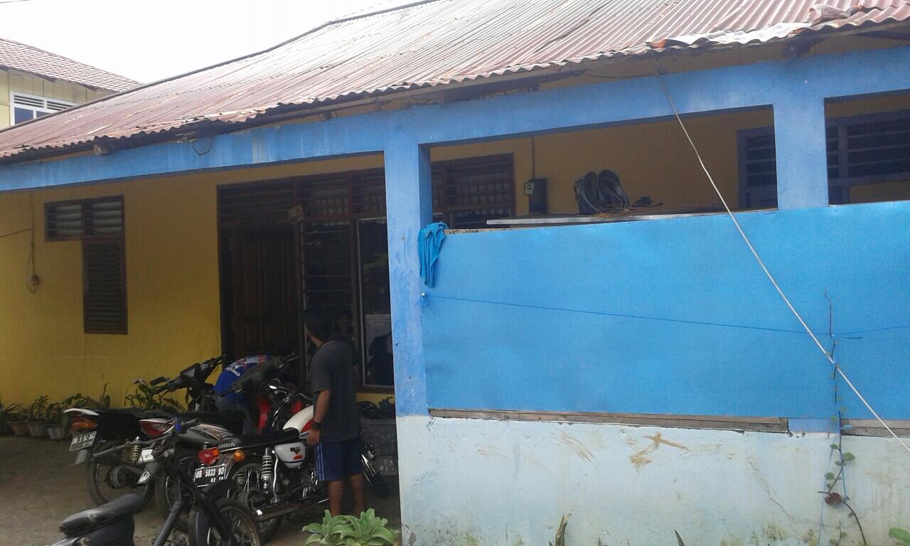 Rumah bergetar seperti gempa