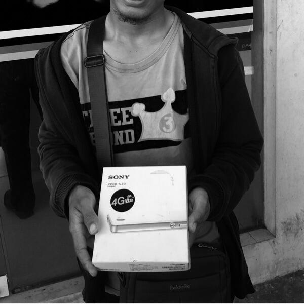 WTS iPhone 5 White 16 Gb ex apple pre owned CPO Original