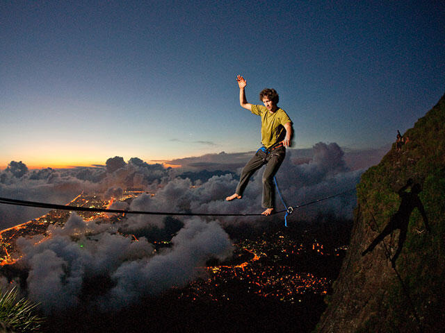 29 Foto Extreme : Siap-siap Ambil Nafas Dalam-dalam