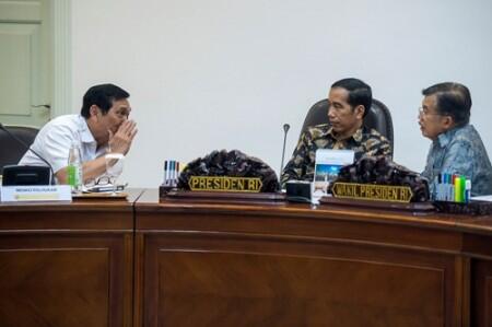 `Hantu` Reshuffle Kembali Bergentayangan