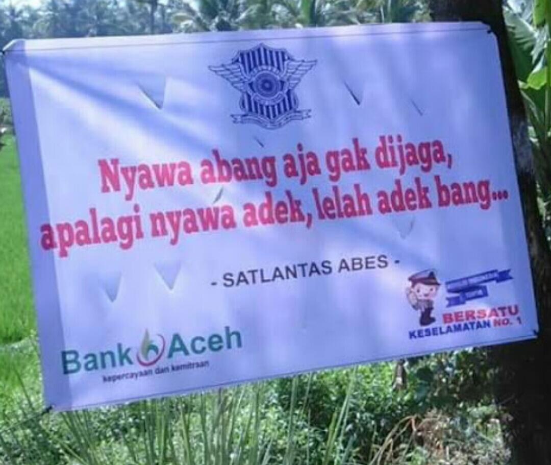 Ini gan beberapa spanduk unik Polres Aceh Besar 