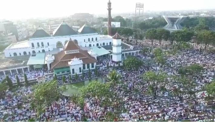 ied mubarrak.. foto2 sholat ied.. yuk post masjid2 di kota kamu