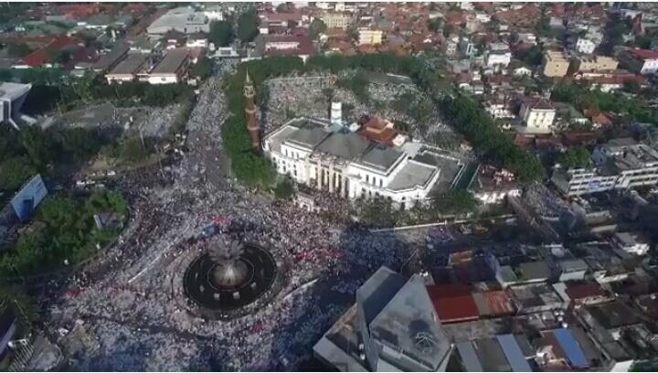 ied mubarrak.. foto2 sholat ied.. yuk post masjid2 di kota kamu