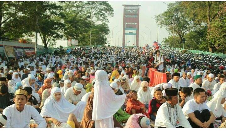 ied mubarrak.. foto2 sholat ied.. yuk post masjid2 di kota kamu