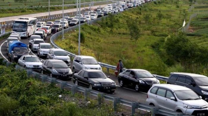 Ini Indentitas 12 Korban Tewas Kecelakaan dan Kelelahan Saat Terjebak Kemacetan di Br