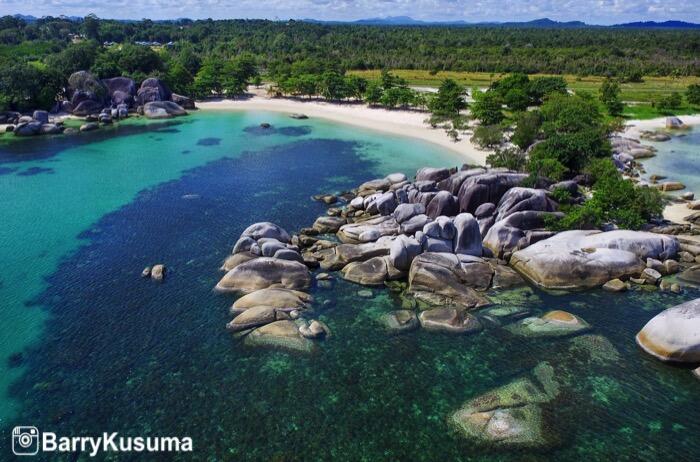 Tanjung Tinggi Pantai Terindah di Pulau Belitung.