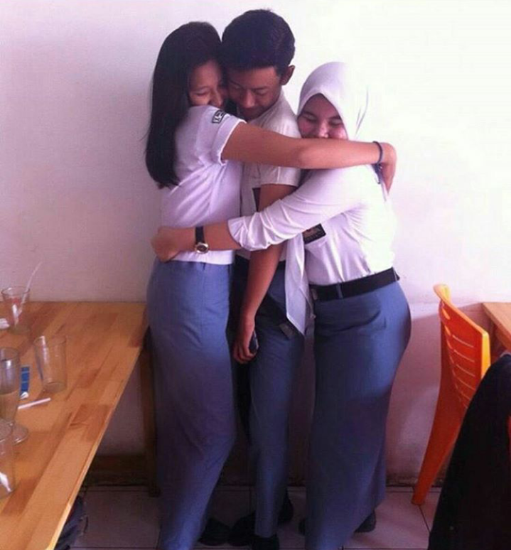 Request!!! (Tandingan?) Bukan Misteri Rok Span