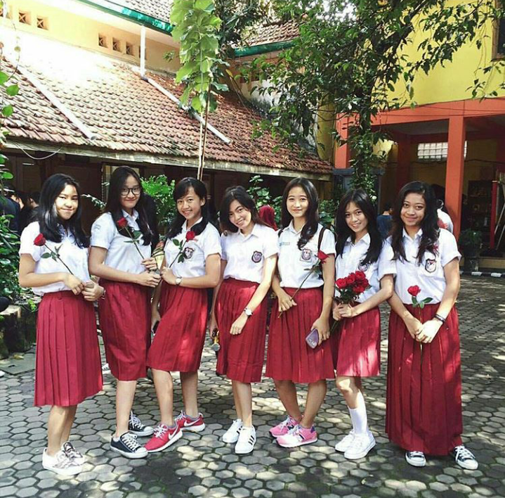 Request!!! (Tandingan?) Bukan Misteri Rok Span
