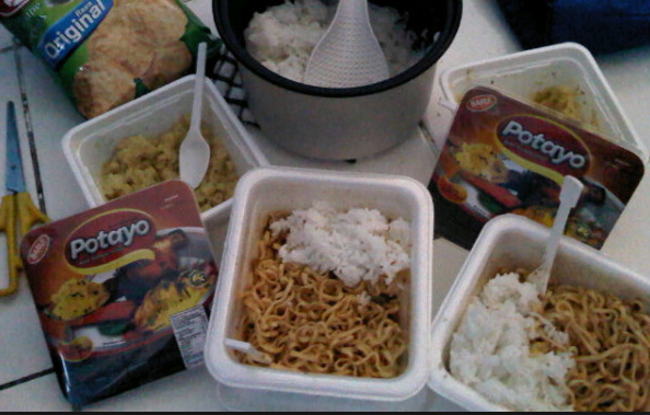 5 Makanan Paling Dicari Anak Kos Tiap Masuk Tanggal Tua