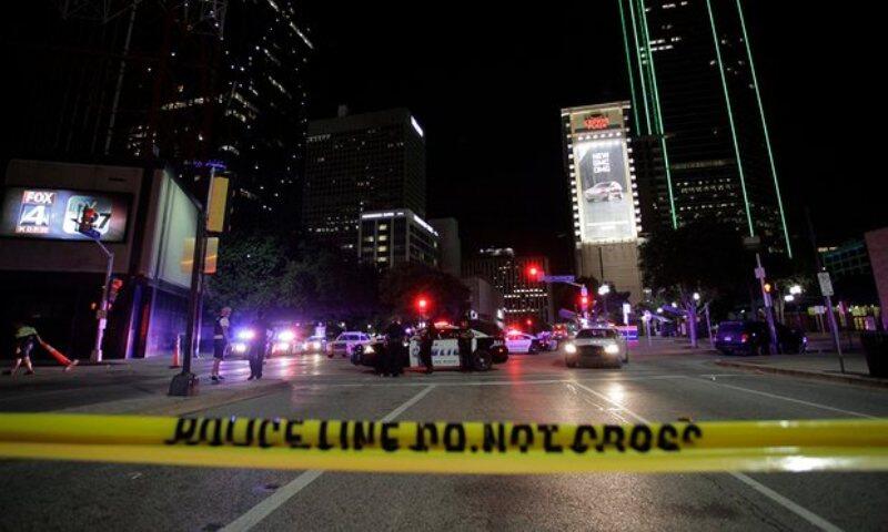 REAL USA SNIPPER ATTACK : 5 polisi dallas tewas ditembak snipper