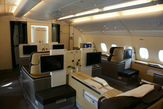 First Class Flight para kaum JetSet dari berbagai belahan dunia ! Cuma bisa CENGO 