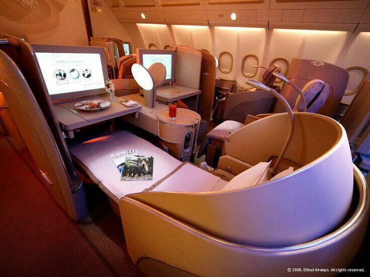 First Class Flight para kaum JetSet dari berbagai belahan dunia ! Cuma bisa CENGO 