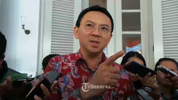 #Wanita Menangis di Depan Ahok: Saya Habis-habisan Sudah Nggak Punya Apa-apa