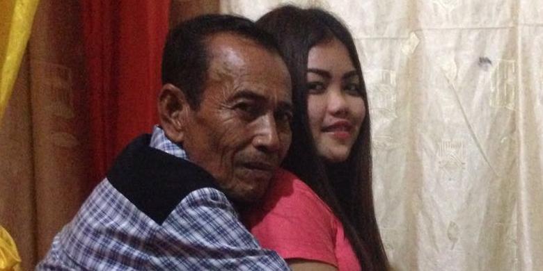 Kakek 63 Tahun Nikahi Gadis Pujaan yang Baru Tamat SMA