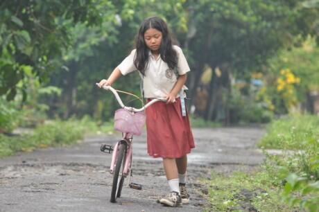 Untuk Angeline (2016)