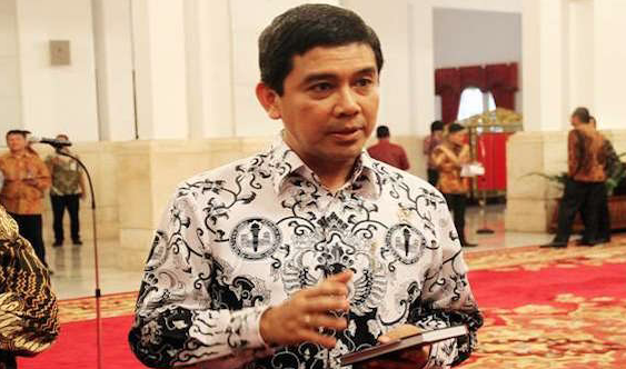 Menteri Yuddy Minta Maaf ke Publik