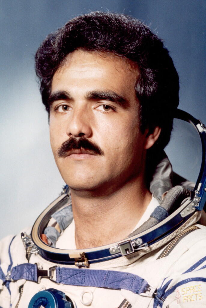 5 Astronot Muslim yang Pernah Menjelajah ke Luar Angkasa