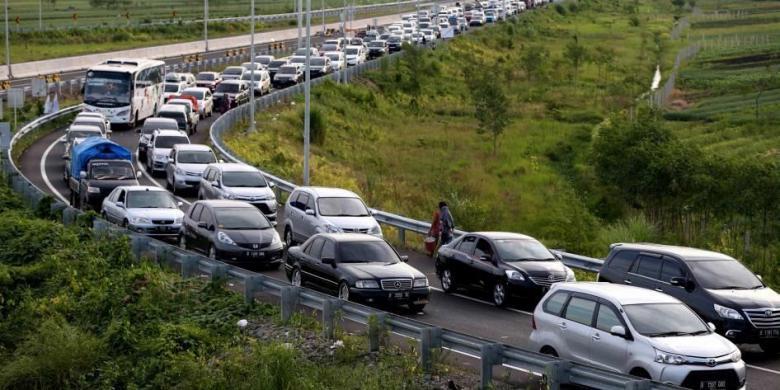 Fahri Hamzah Bingung Lihat Jalan Tol Macet