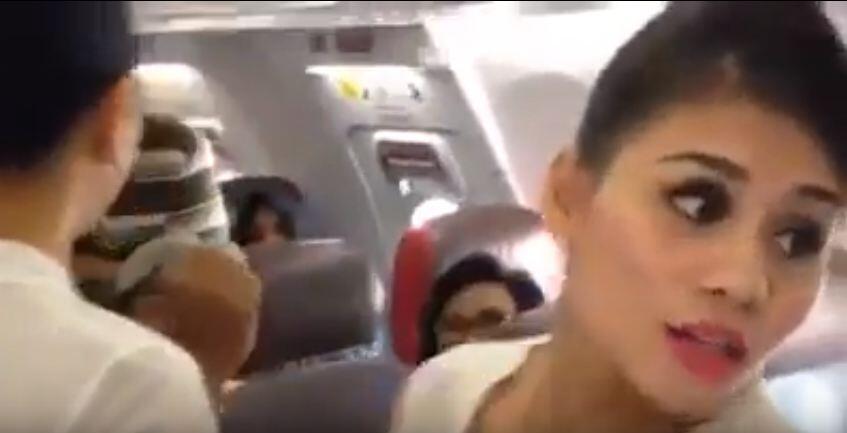 Video: Adu Mulut Penumpang-Pramugari Batik Air, Netizen Heboh Saling Hujat