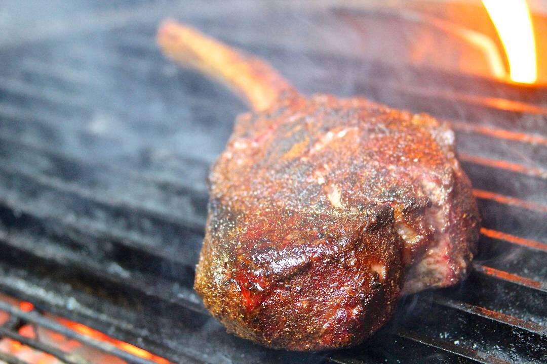 (Buat Agan yang Doyan Daging) Tempat Makan Steak Murah Yang Nggak Murahan