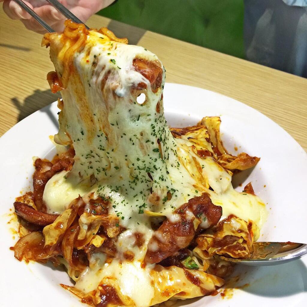 Buat Yang Doyan Keju, Harus Nyobain Makanan-Makanan Ini!